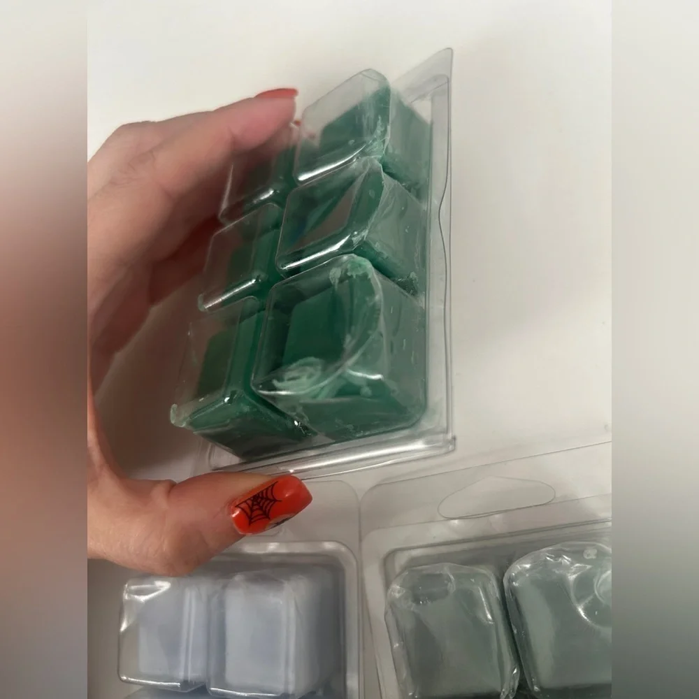 3 packs of Scented Wax Melts